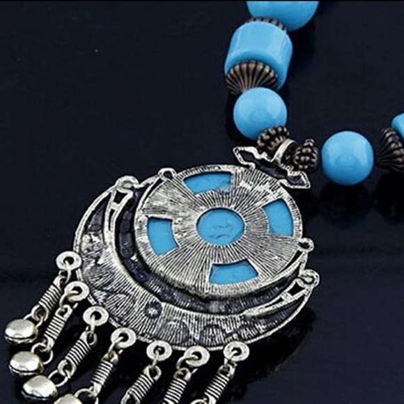 NWT Blue Bohemian boho Sweater Necklace - Picture 5 of 8